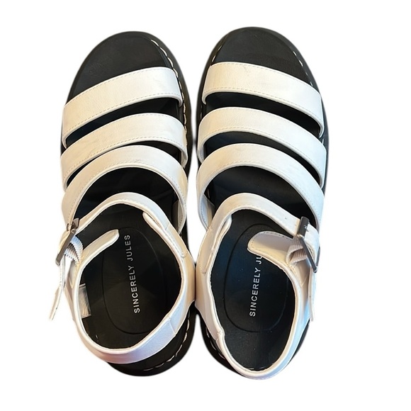 Sincerely Jules Daring Sandal White Strappy Gladiator Black Chunky Lug Sole 8M - Picture 7 of 11